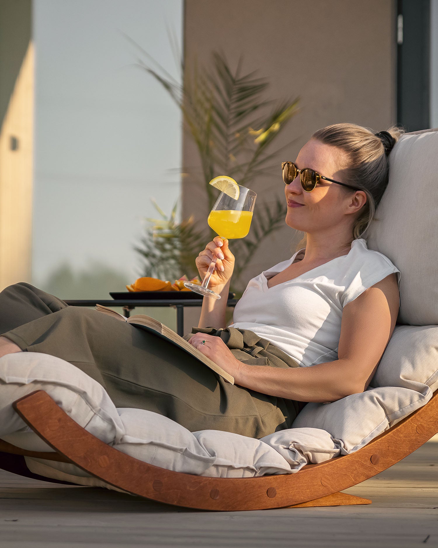 Chaise longue outdoor LAAKSO, coussin outdoor OHRA et cales | ensemble