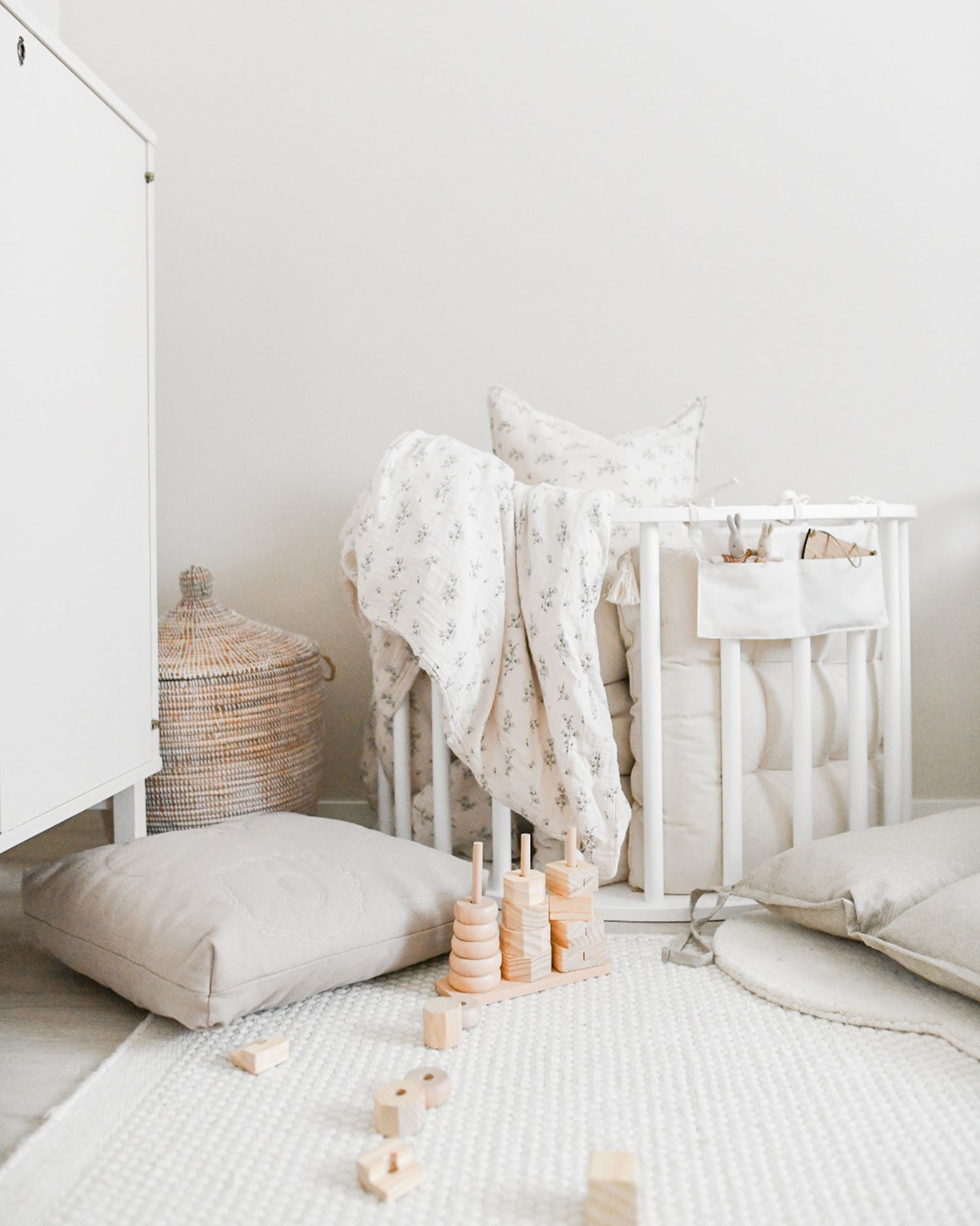 LUOTO klätterbåge | vit