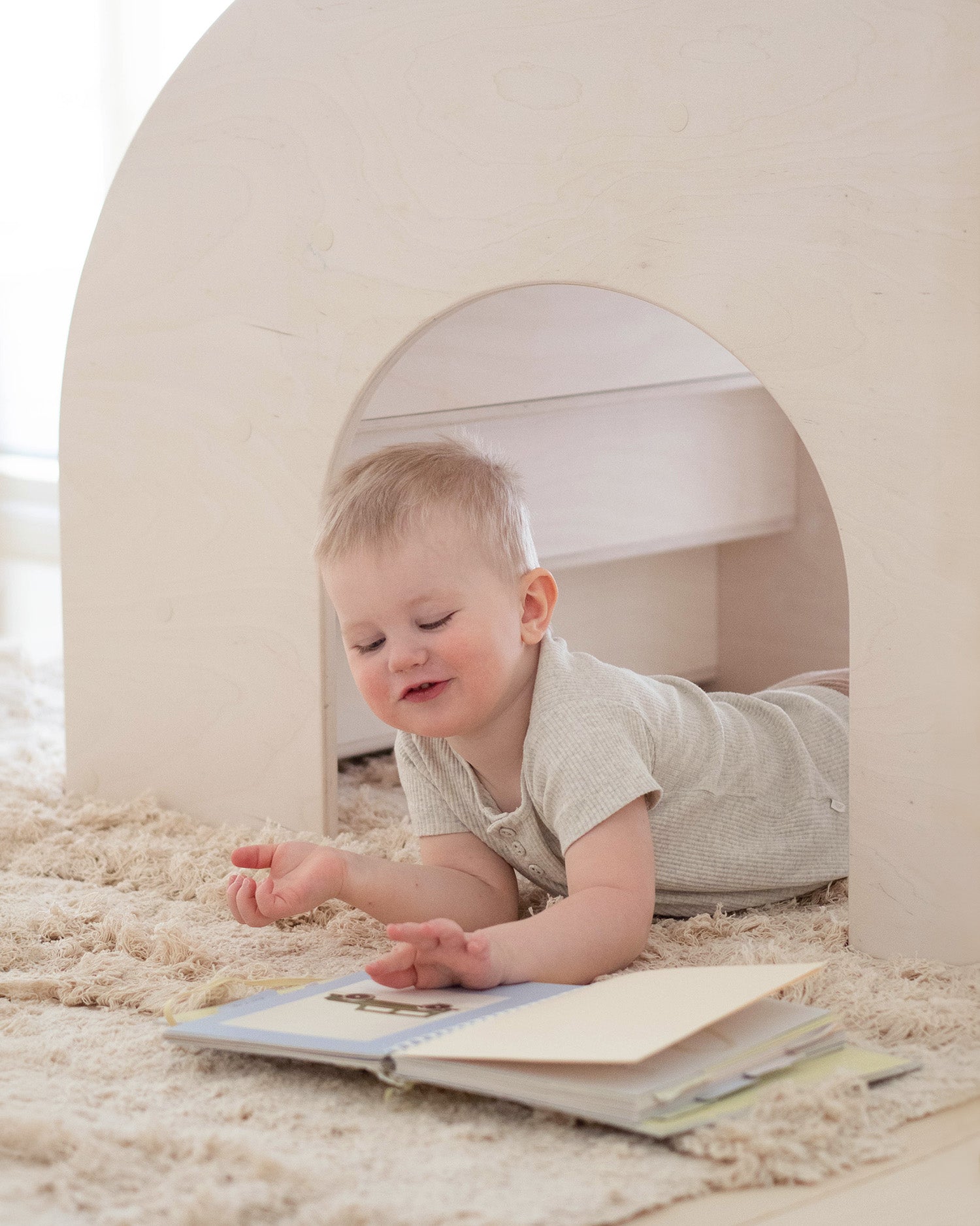 Montessori bookshelf white discount